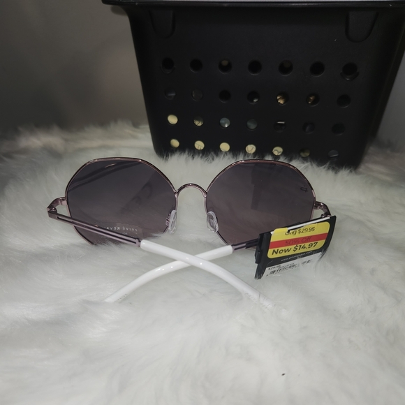 Prive Revoux Stylish  Sunglasses - Picture 3 of 7